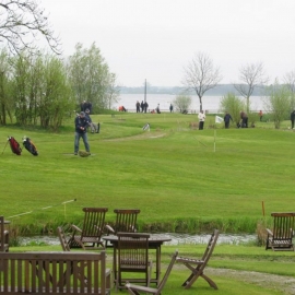 Pitch & Putt Golf Oostwold (1 km)